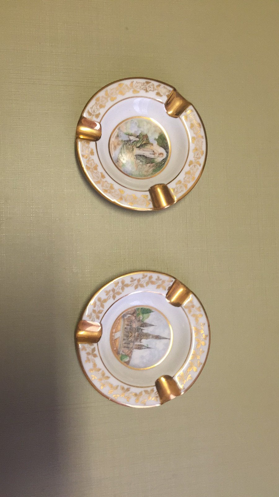 Set van 2 vintage porseleinen Lourdes asbakjes – Verguld –, Antiek en Kunst, Ophalen of Verzenden