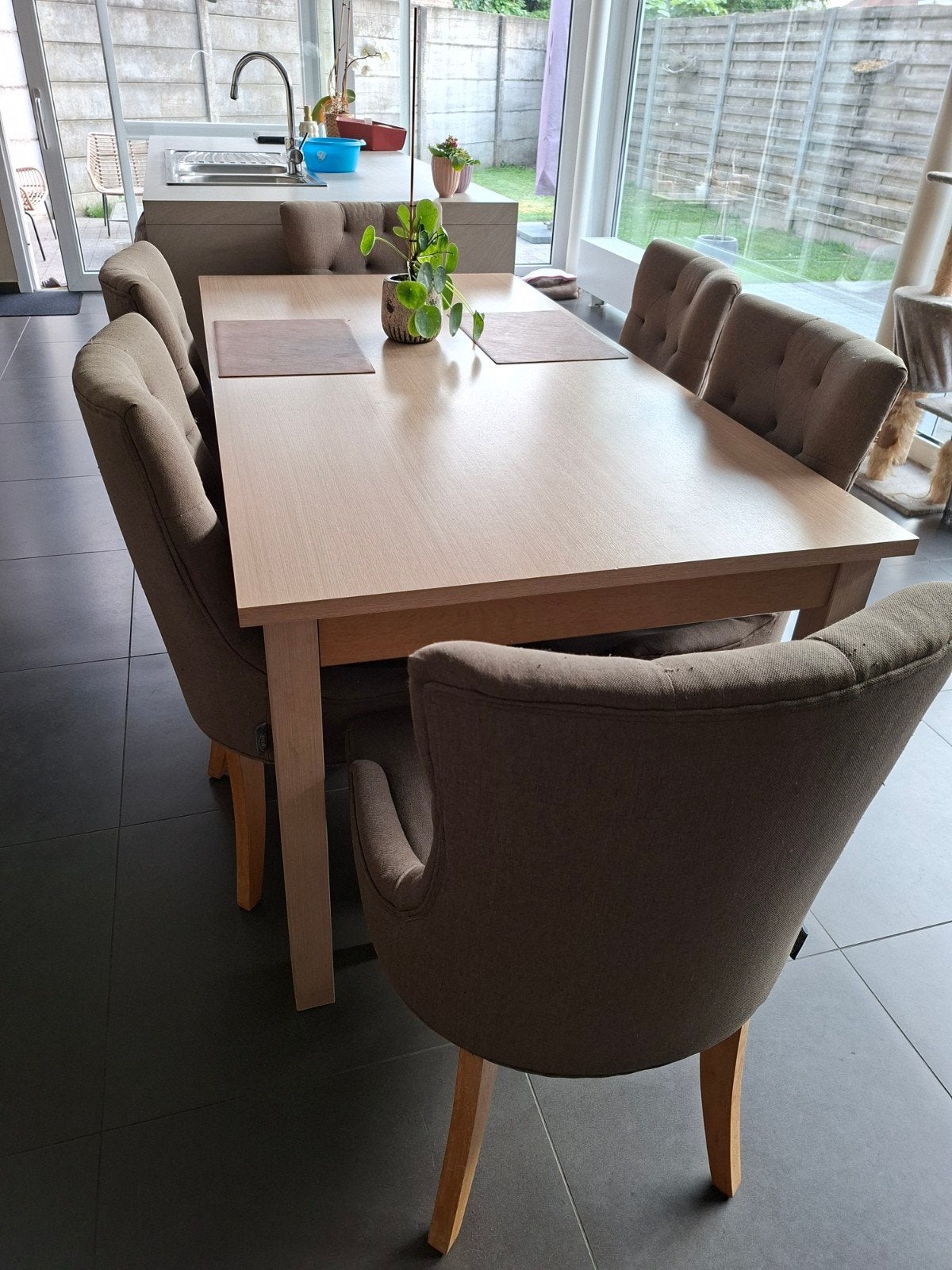 Tafel met 6 stoelen te koop, Ophalen