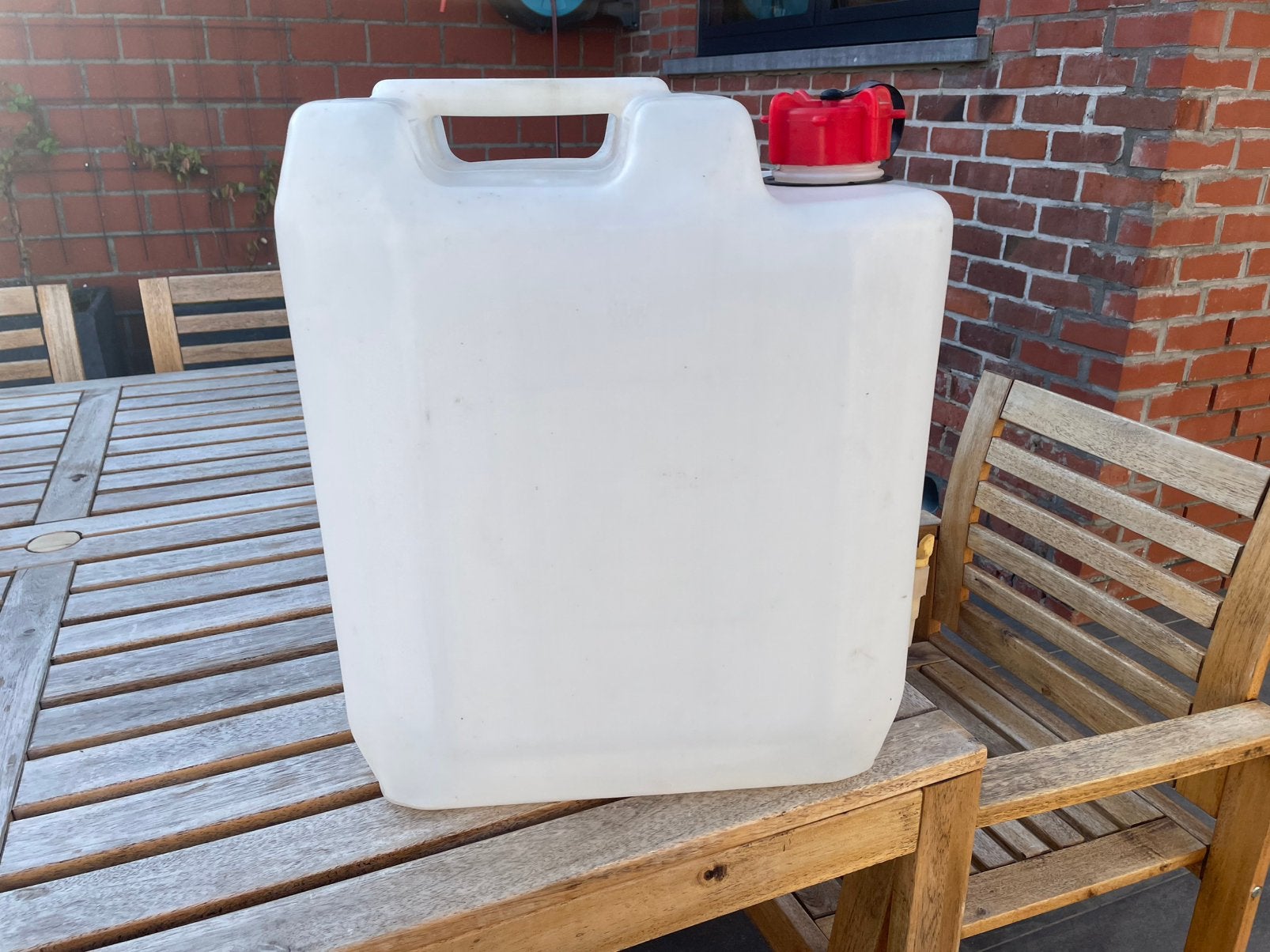 Waterton 35 litres, Synthétique, Enlèvement, Utilisé, Avec robinet