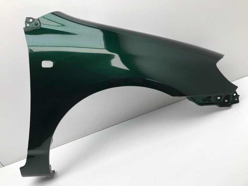 SPATBORD RECHTS VOOR Toyota Corolla (E12) (01-2001/03-2008), Gebruikt, Voor, Toyota, Spatbord