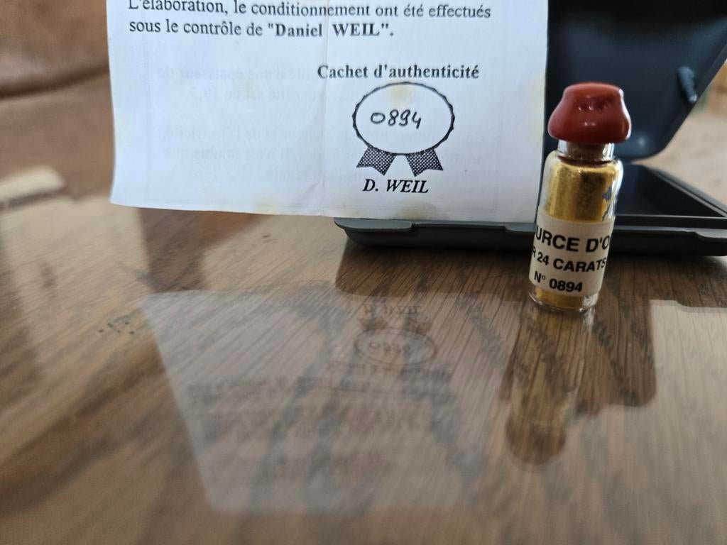 Feuille de or 24 carats, Enlèvement ou Envoi