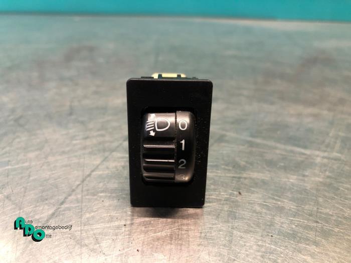 Commutateur phare hauteur réglable d'un Toyota Funcruiser (, -, 3 mois de garantie, Toyota, Utilisé