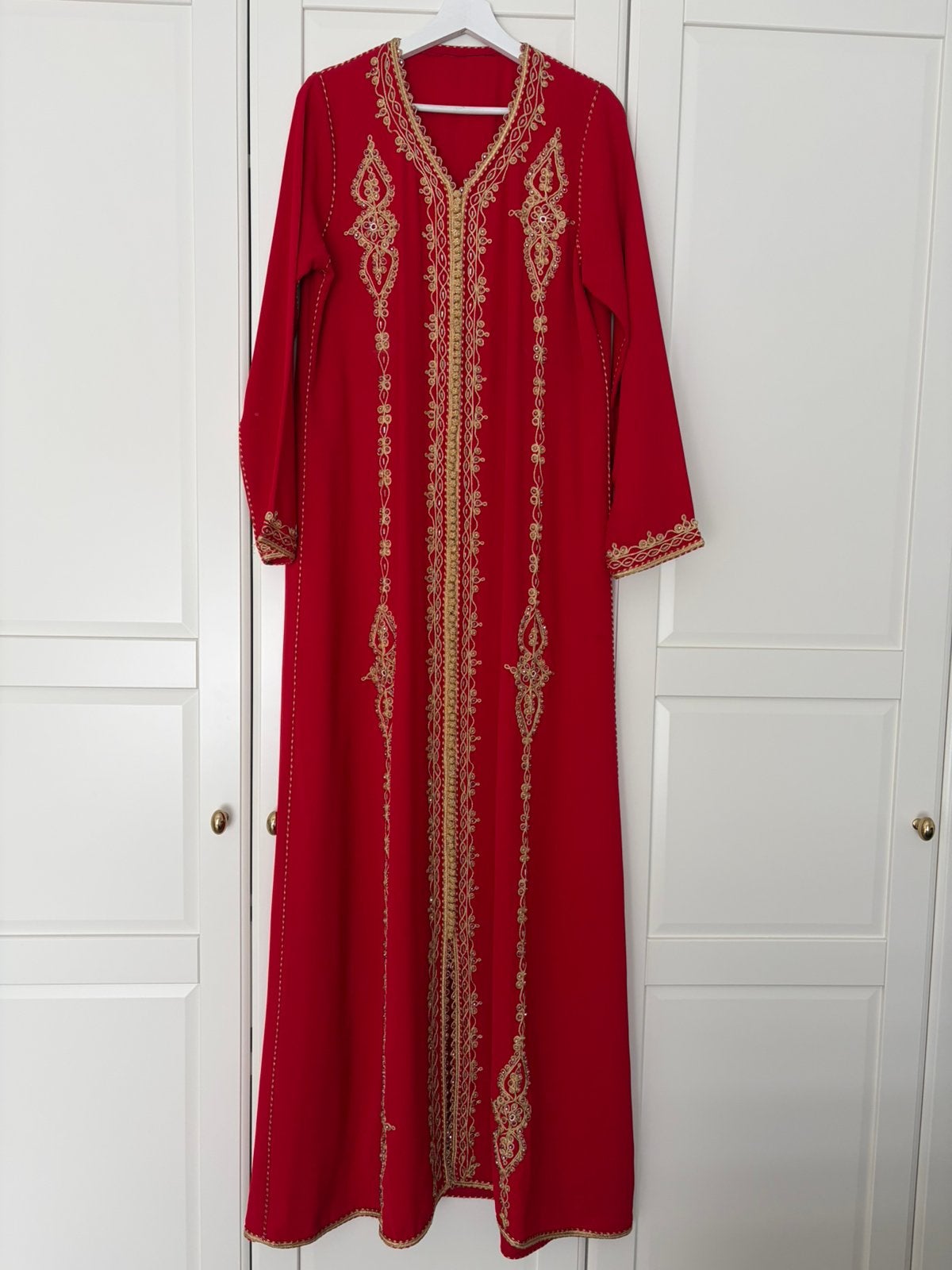 Magnifique caftan rouge, Enlèvement, Comme neuf