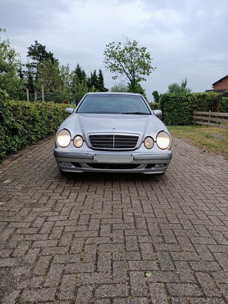 Mercedes w210 e200 bj 2001, Auto's, Mercedes-Benz, Particulier, Benzine, Te koop