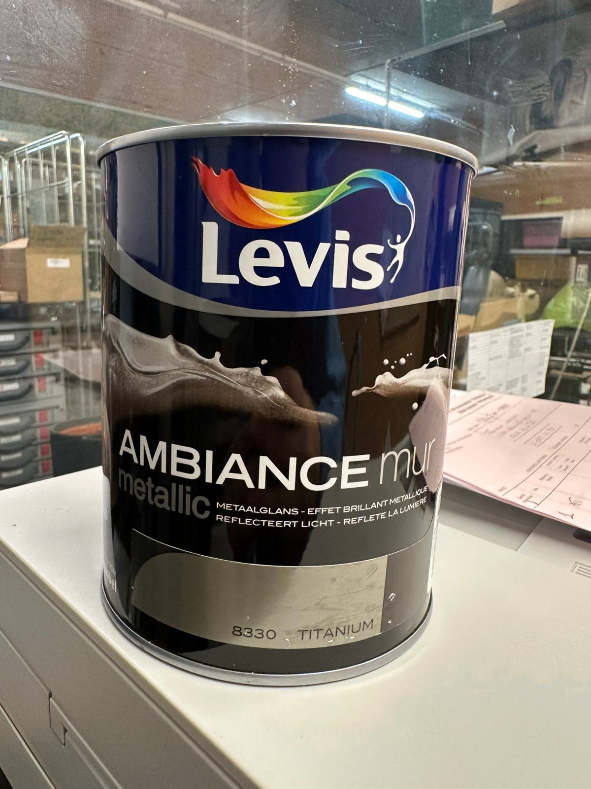 LEVIS AMBIANCE MUR METALLIC – TITANIUM 8330, Bricolage & Construction, Enlèvement, Comme neuf, Gris, Peinture