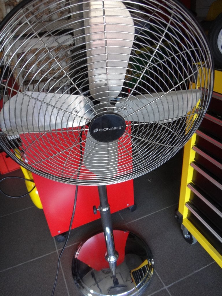 Ventilateur tournant chromé sur pied réglable, Enlèvement, Utilisé, Ventilateur de sol