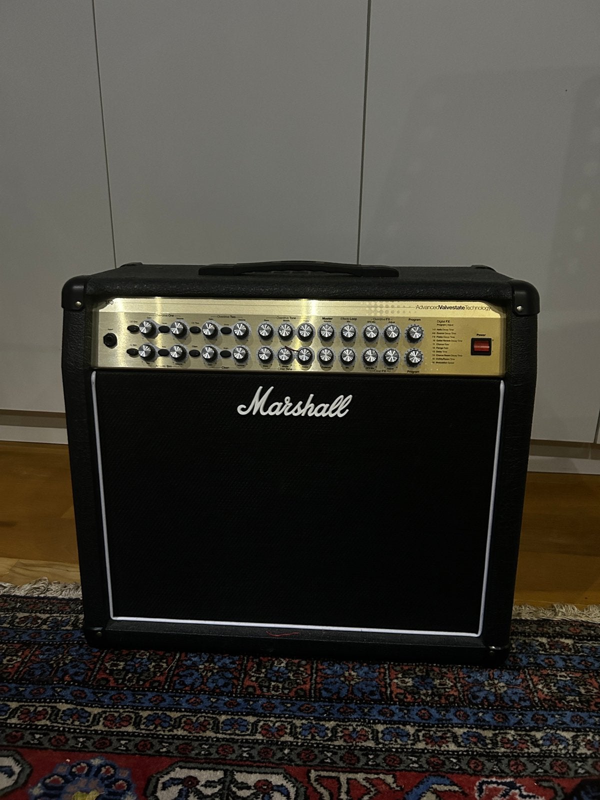Marshall AVT50 Valvestate 2000 gitaarversterker + footswitch, Muziek en Instrumenten, Versterkers | Bas en Gitaar, Ophalen, Gebruikt