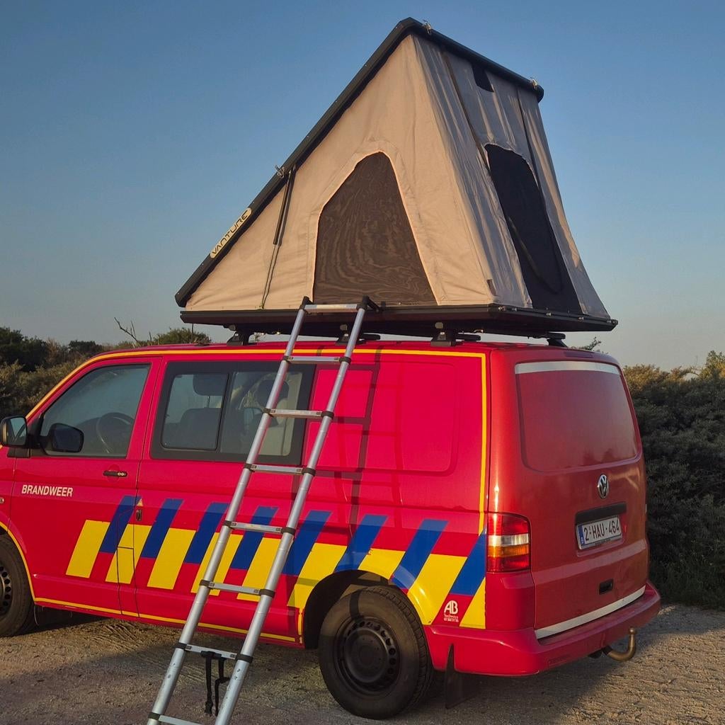Volkswagen Transporter t5 + daktent brandweerwagen, Caravans en Kamperen, Mobilhomes, Airbags, Volkswagen, Tot en met 2, Handgeschakeld