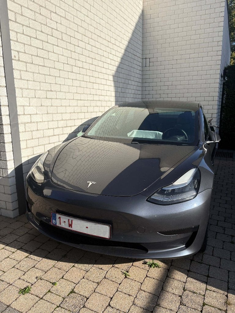 Tesla Model 3 SR+, Autos, Argent ou Gris, Achat, Noir, Automatique