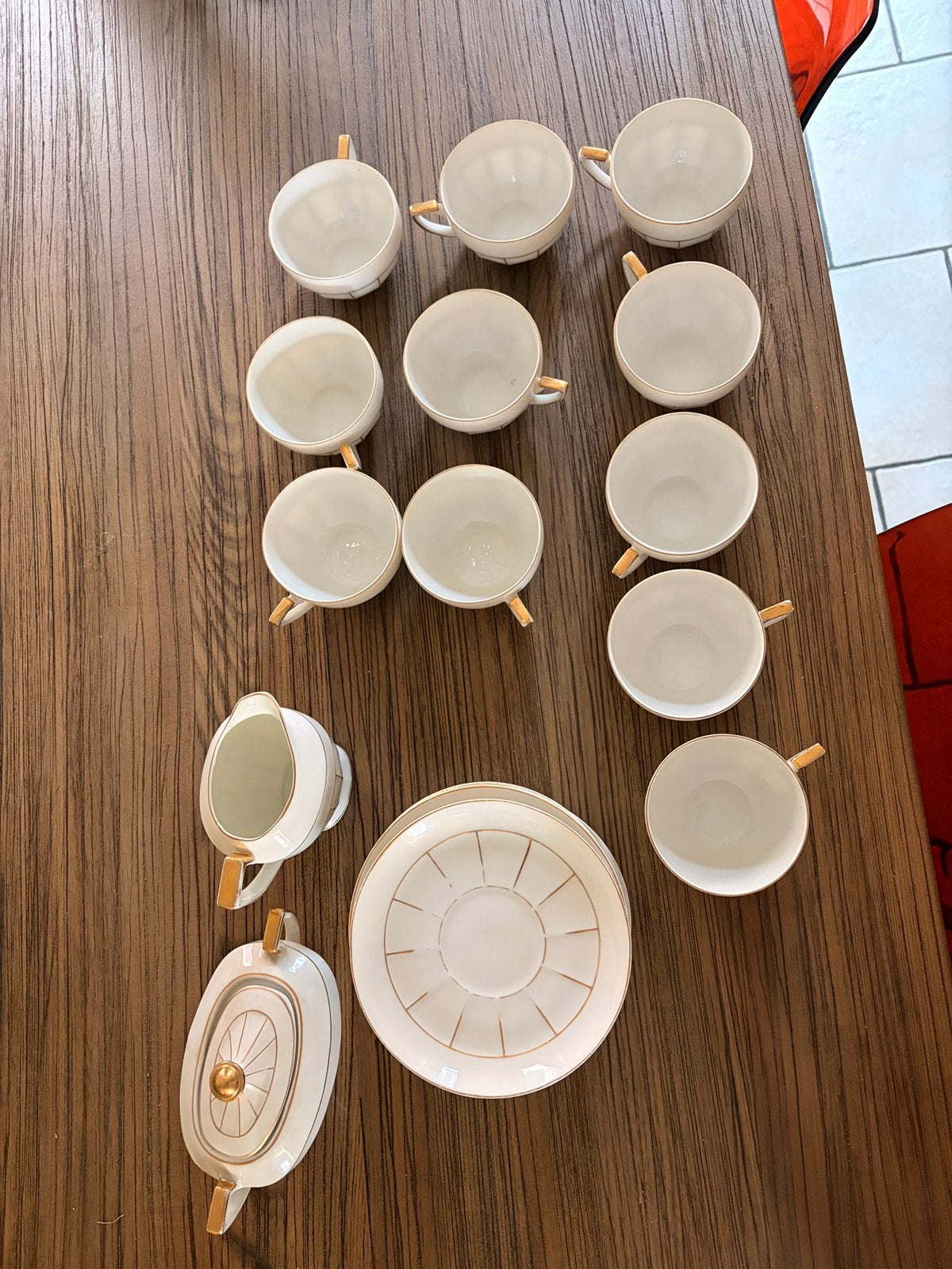 Service à café en porcelaine et dorures Victoria, Enlèvement ou Envoi