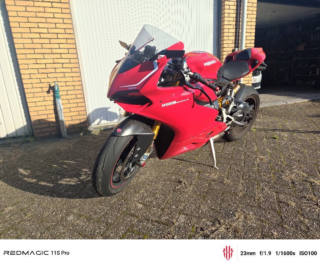 Ducati Panigale 1199, Motoren, Traction Control, 2 cilinders, 1199 cc, Occasion