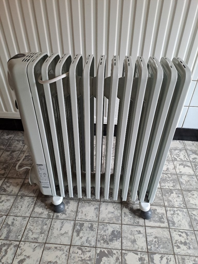 Elektrische radiator Delonghi, Doe-het-zelf en Bouw, Ophalen, 30 tot 80 cm, Radiator, Minder dan 60 cm