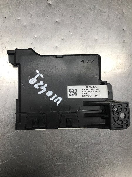 ORDINATEUR GESTION REFROIDISSEMENT Toyota Yaris III (P13), Dhr. M. Roggen, Toyota, Stadsweg 37 37
9917 PV  WIRDUM GR., NL, Utilisé