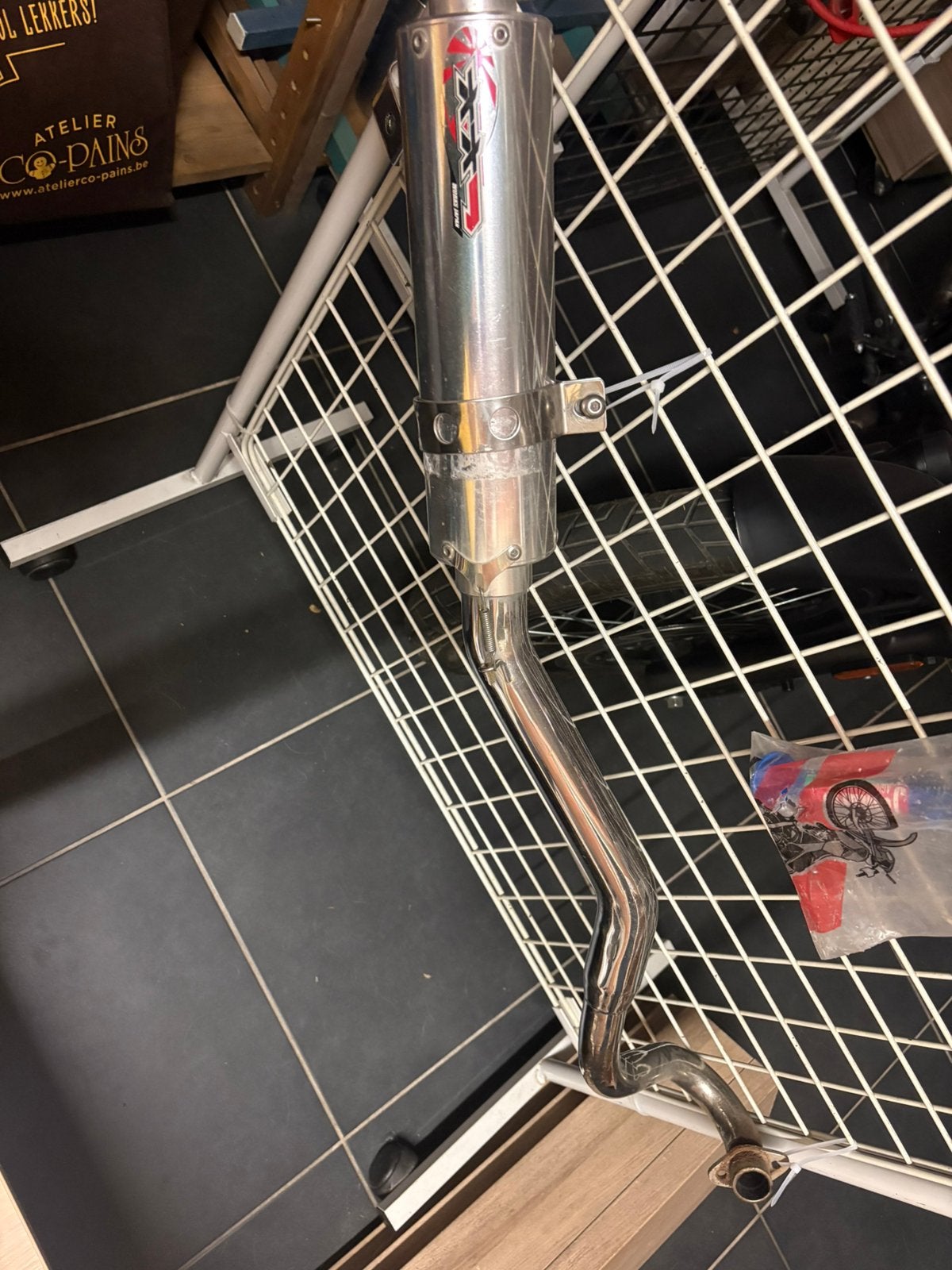 Dax japan workx, Fietsen en Brommers, Ophalen, Zo goed als nieuw, Uitlaat