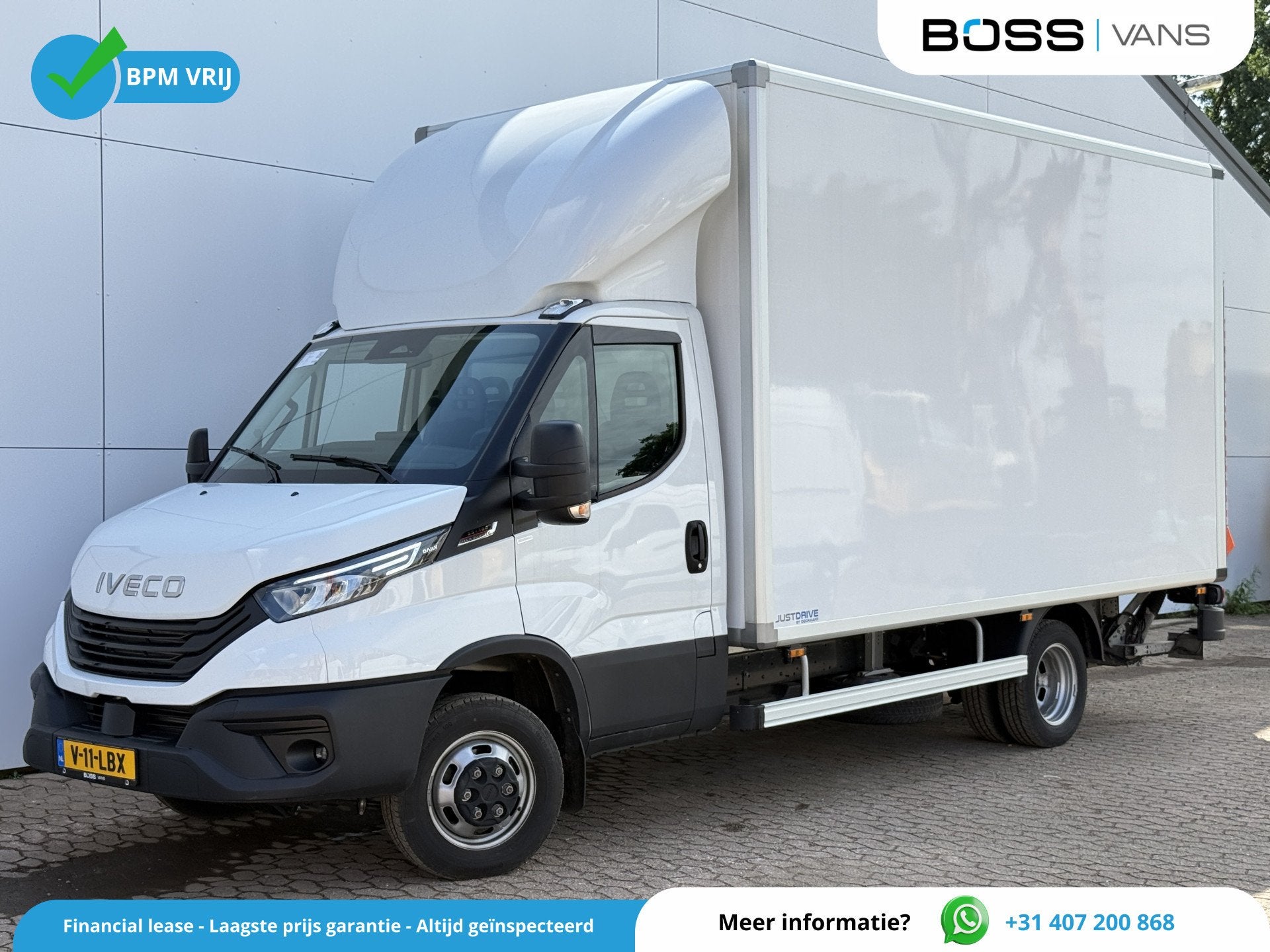 Iveco Daily 35C18H 3.0 Automaat Laadklep Bakwagen Meubelbak, Auto's, Bestelwagens en Lichte vracht, Bedrijf, Te koop, Achteruitrijcamera