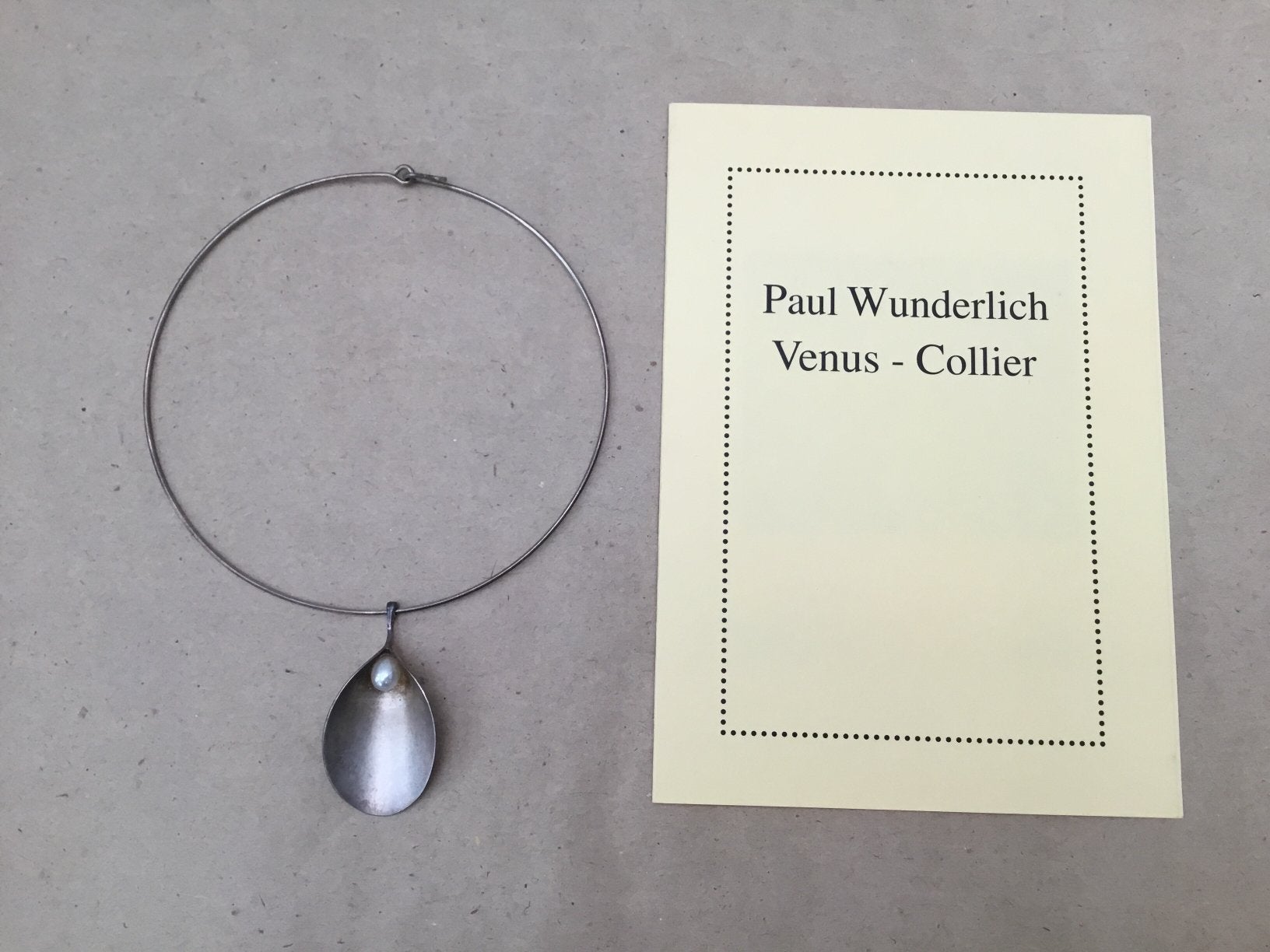 Collier Venus Paul Wunderlich avec certificat, Enlèvement ou Envoi