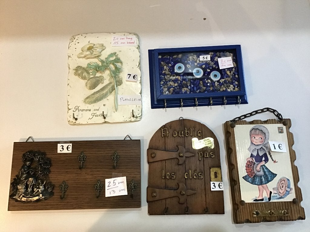 5 porte-clés à prix avantageux, Antiquités & Art, Curiosités & Brocante, Enlèvement ou Envoi