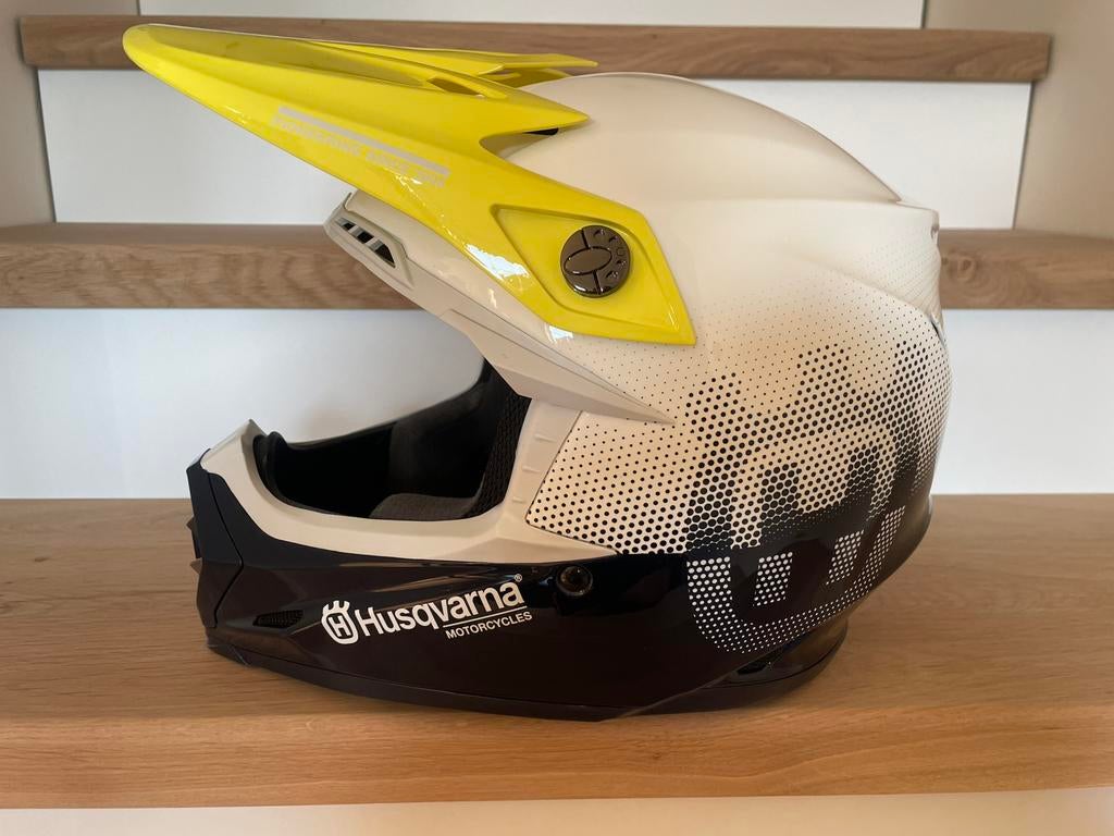 Husqvarna cros/enduro helm, Motoren, Ophalen, Nieuw met kaartje, S, Offroadhelm