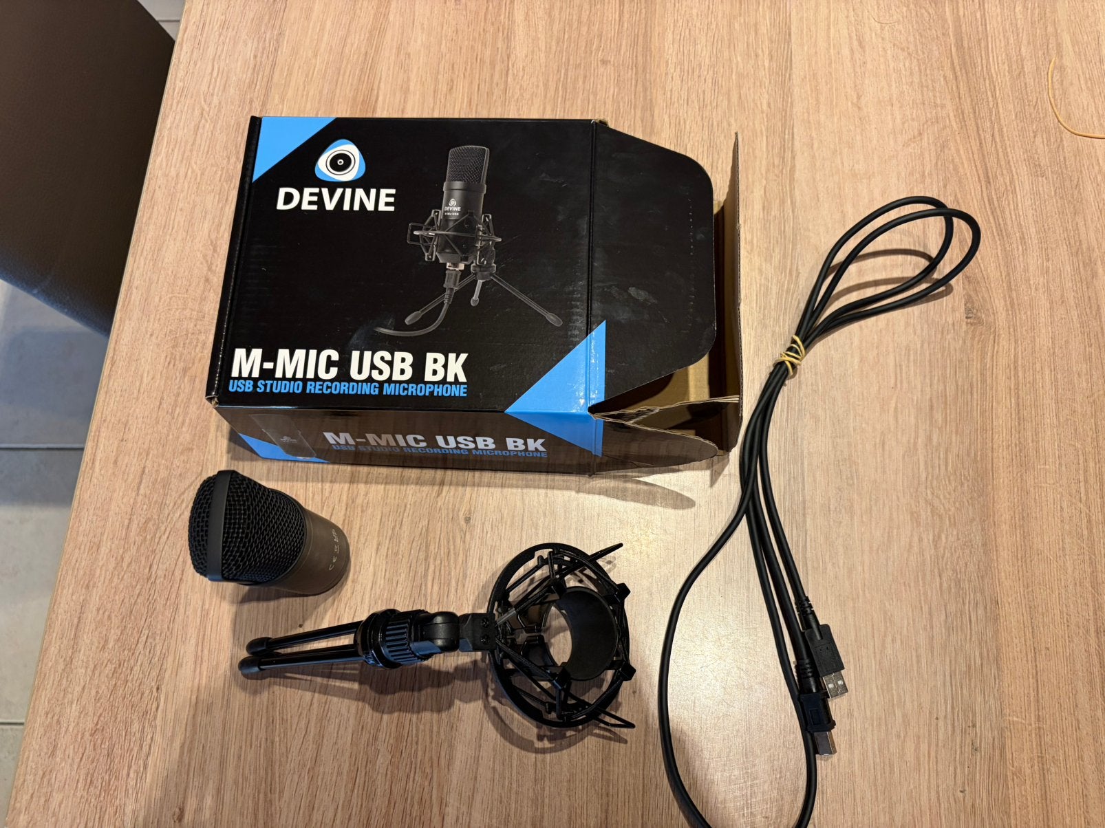 Micro USB Devine M-BK, Musique & Instruments, Enlèvement ou Envoi, Comme neuf, Micro studio