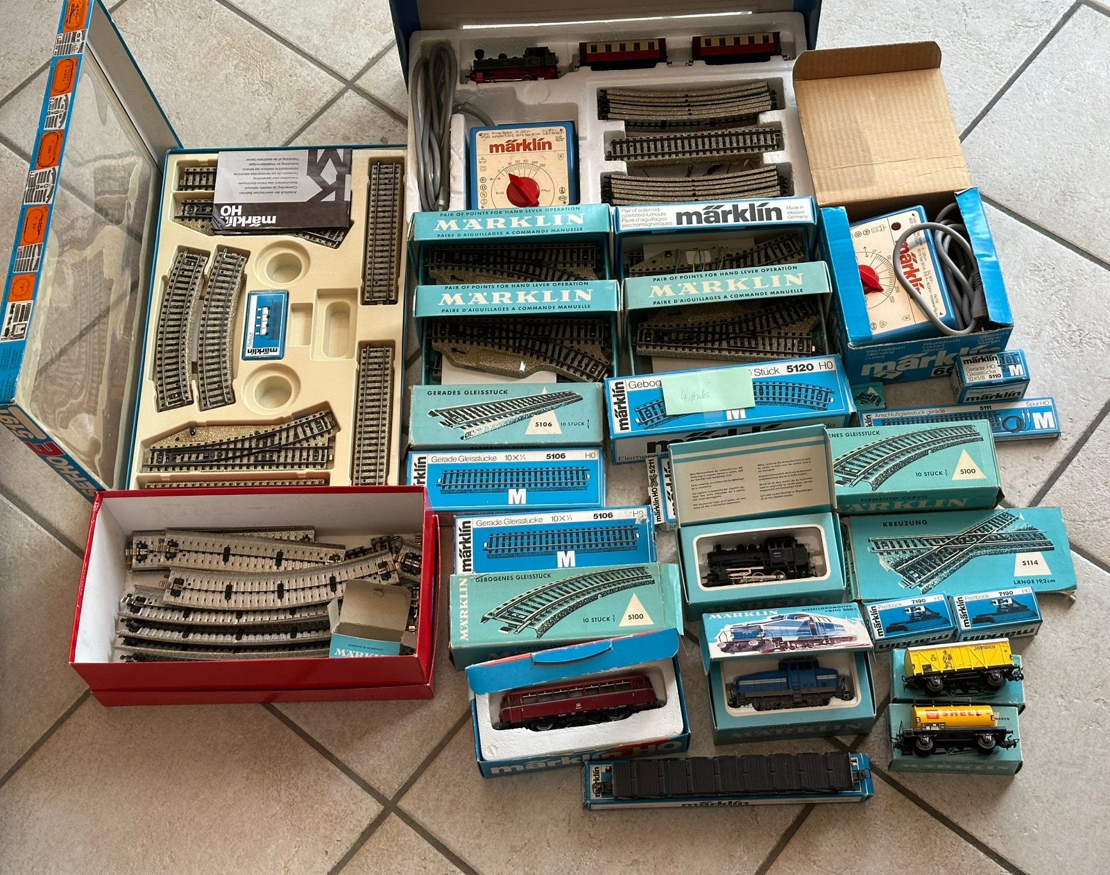Trains miniatures, wagons, rails et accessoires Märklin., Enlèvement ou Envoi, Courant alternatif, Rails, Utilisé