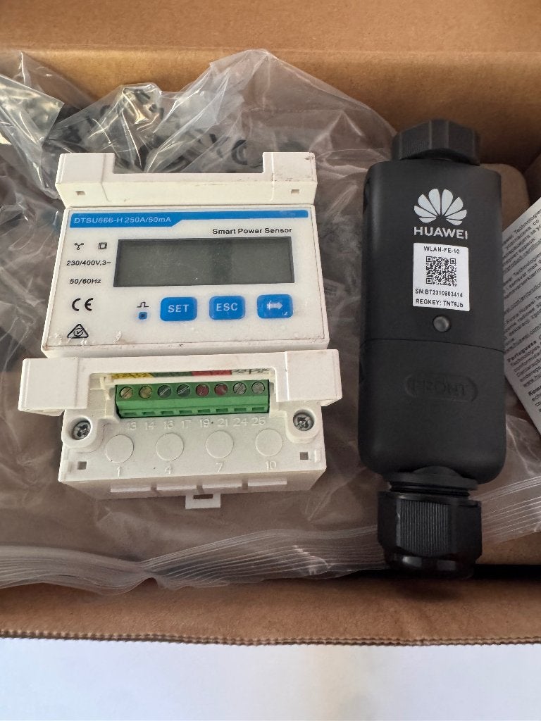 Huawei DTSU666-H 250A Smart Power Sensor + WLAN-FE Dongle, Bricolage & Construction, Panneaux solaires & Accessoires, Enlèvement ou Envoi
