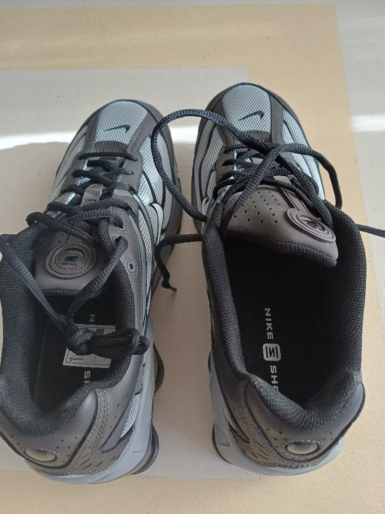 Baskets NIKE air shox. Neuves. 44.5, Ophalen, Zwart, Nike, Nieuw