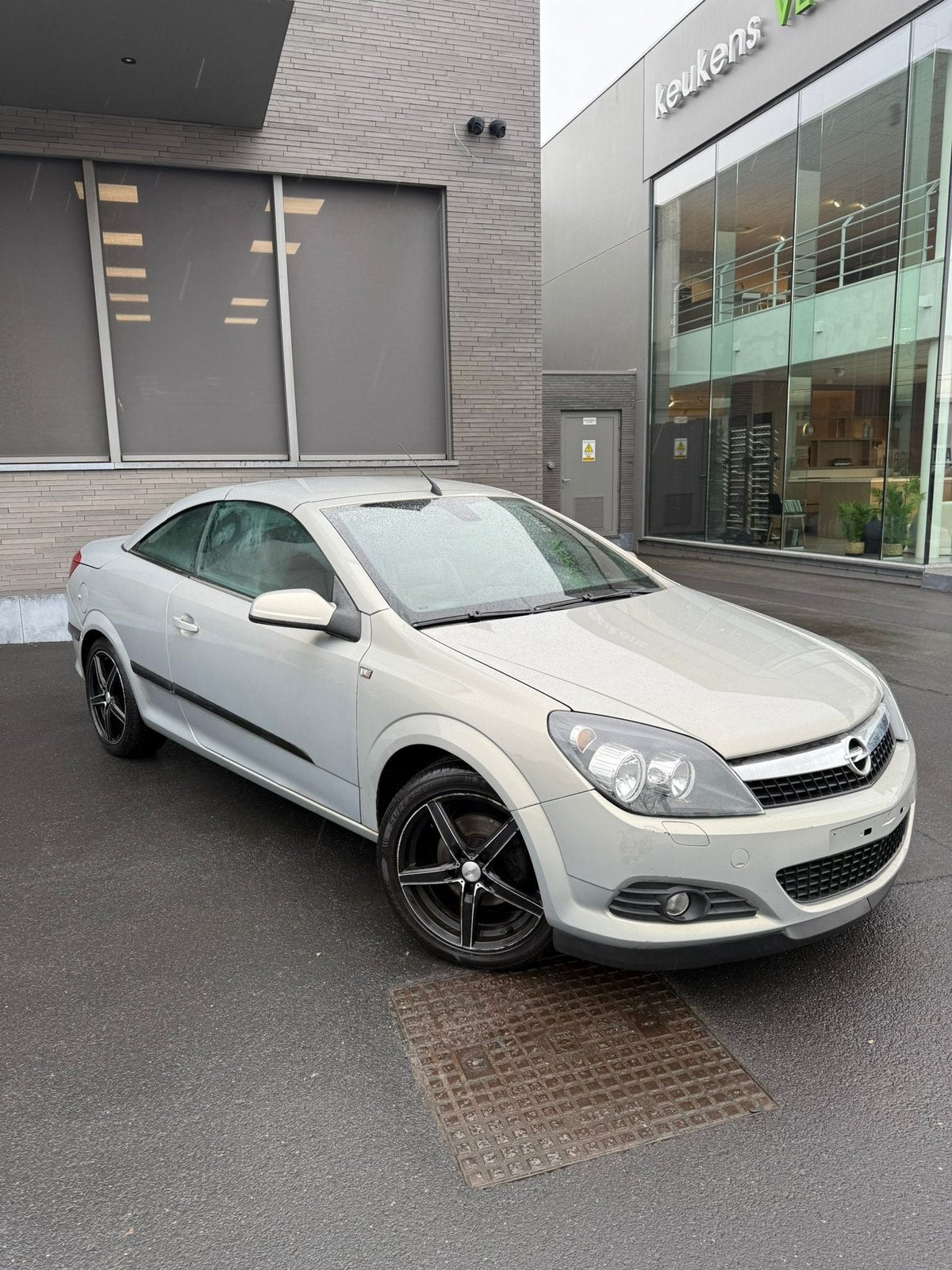 Opel Astra Cabrio Essence | 2006 | 144 000 km | Zo Takeaway, Autos, Opel, Cuir, Argent ou Gris, Achat, 4 portes