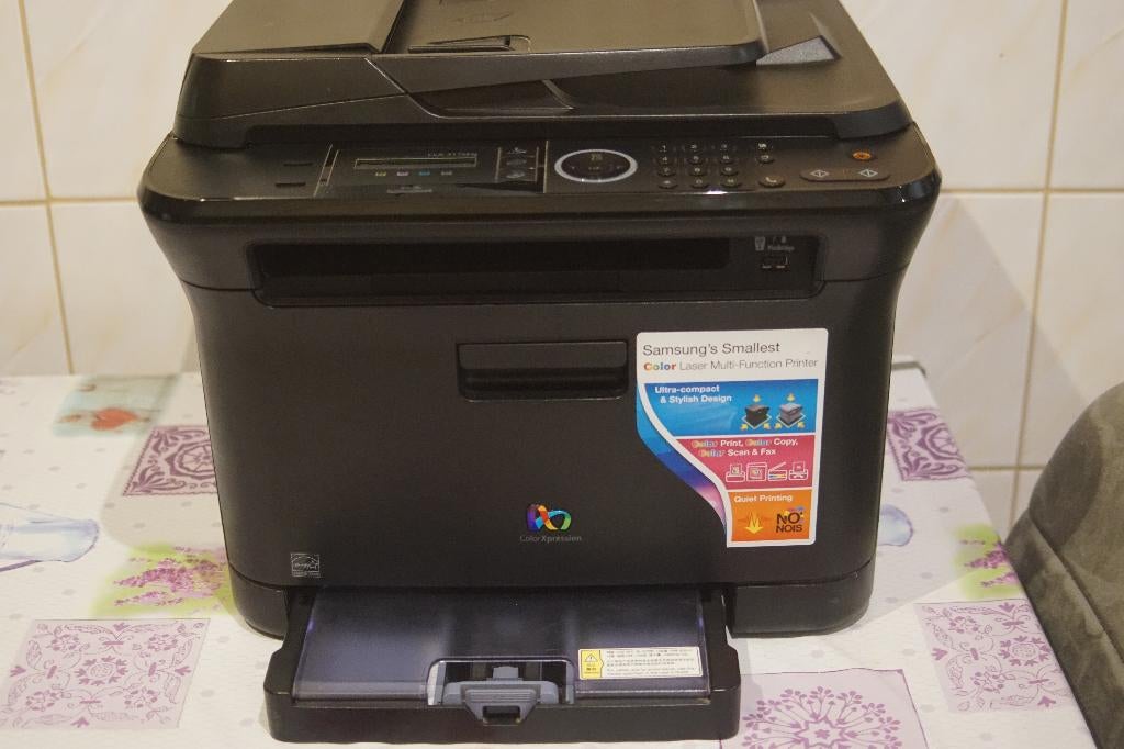 Samsung laser kleuren printer CLX-3175 + extra toners, Ophalen, Zo goed als nieuw, Toner, Samsung