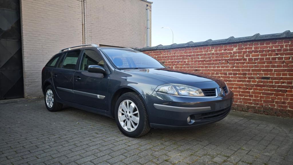 Renault laguna 1.9 Diesel Eerste Eigenaar véél proper, Voorwielaandrijving, Stof, 4 cilinders, 1870 cc