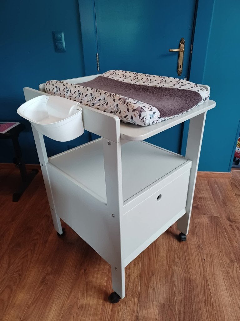 Verzorgtafel + accessoires in zeer goede staat!, Ophalen, Gebruikt, Tafel