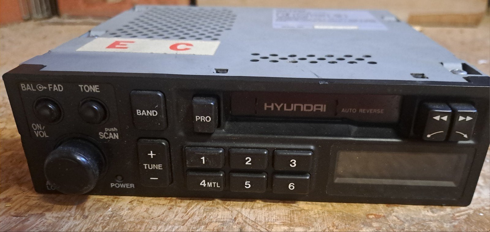 radiocasette hyundai, Enlèvement