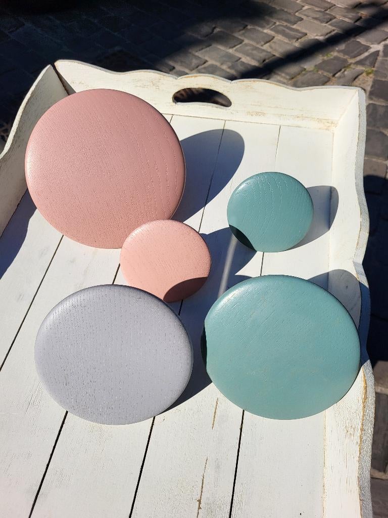 Muuto dots, Huis en Inrichting, Ophalen, Zo goed als nieuw, Hout, Wandhaken