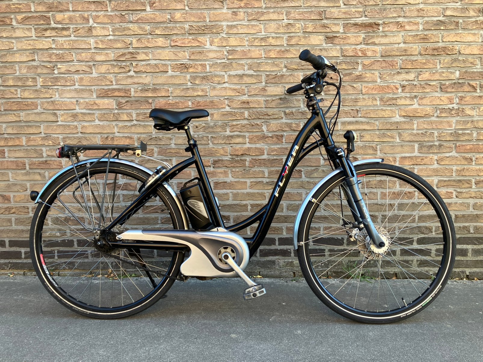 Flyer elektrische damesfiets in topstaat, Fietsen en Brommers, Elektrische fietsen, Ophalen