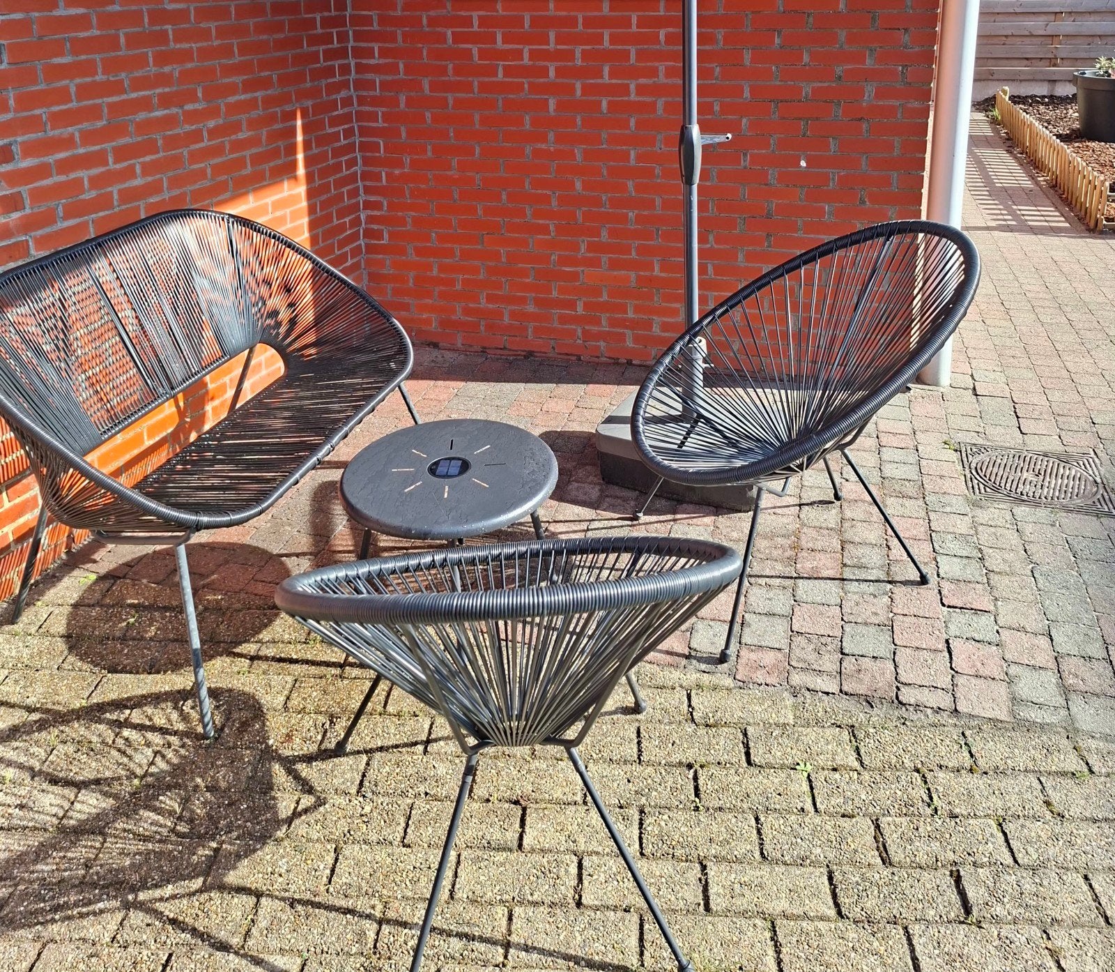 Tuinset eierstoelen met tafeltje, Ophalen, Gebruikt, Bijzettafel, Tuinset