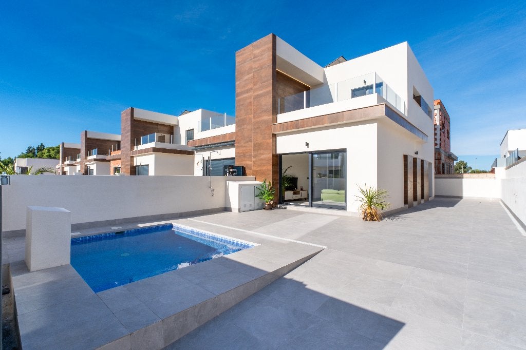 Nieuw huis op enkele minuten van de stranden van Torrevieja, Immo, Torrevieja, Dorp, Spanje, Woonhuis