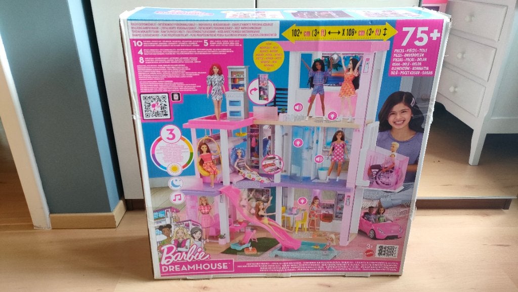 Barbie huis dreamhouse + accessoires, Kinderen en Baby's, Speelgoed | Poppenhuizen, Ophalen, Zo goed als nieuw, Poppenhuis