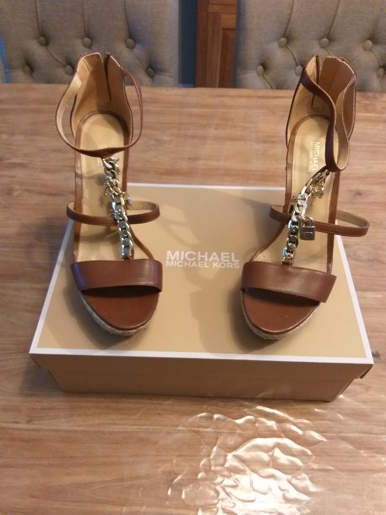 Luxe schoenen., Kleding | Dames, Schoenen, Bruin, Zo goed als nieuw, Schoenen met hoge hakken, Ophalen