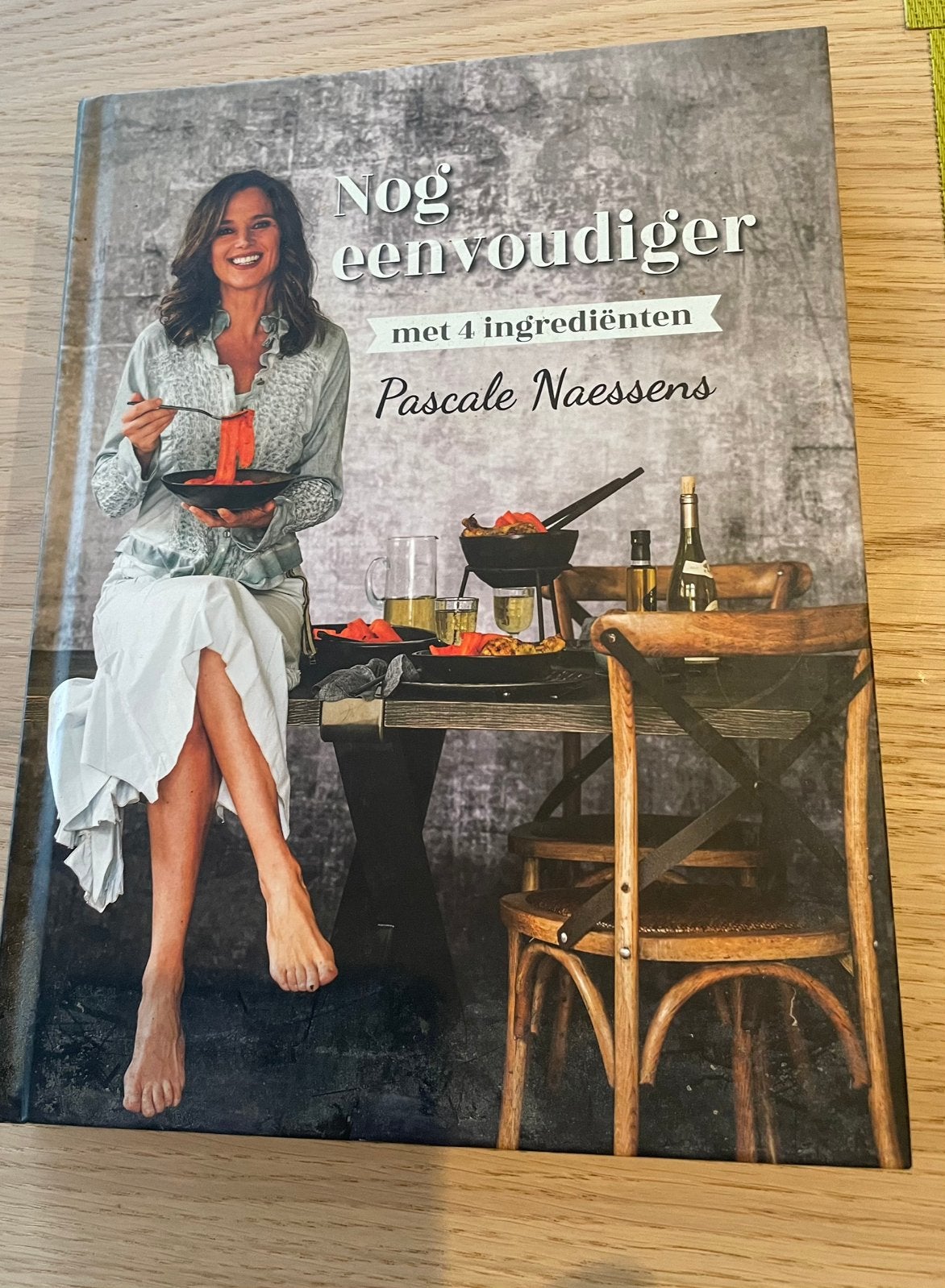 Pascale Naessens - Nog eenvoudiger met 4 ingrediënten, Boeken, Ophalen of Verzenden, Pascale Naessens