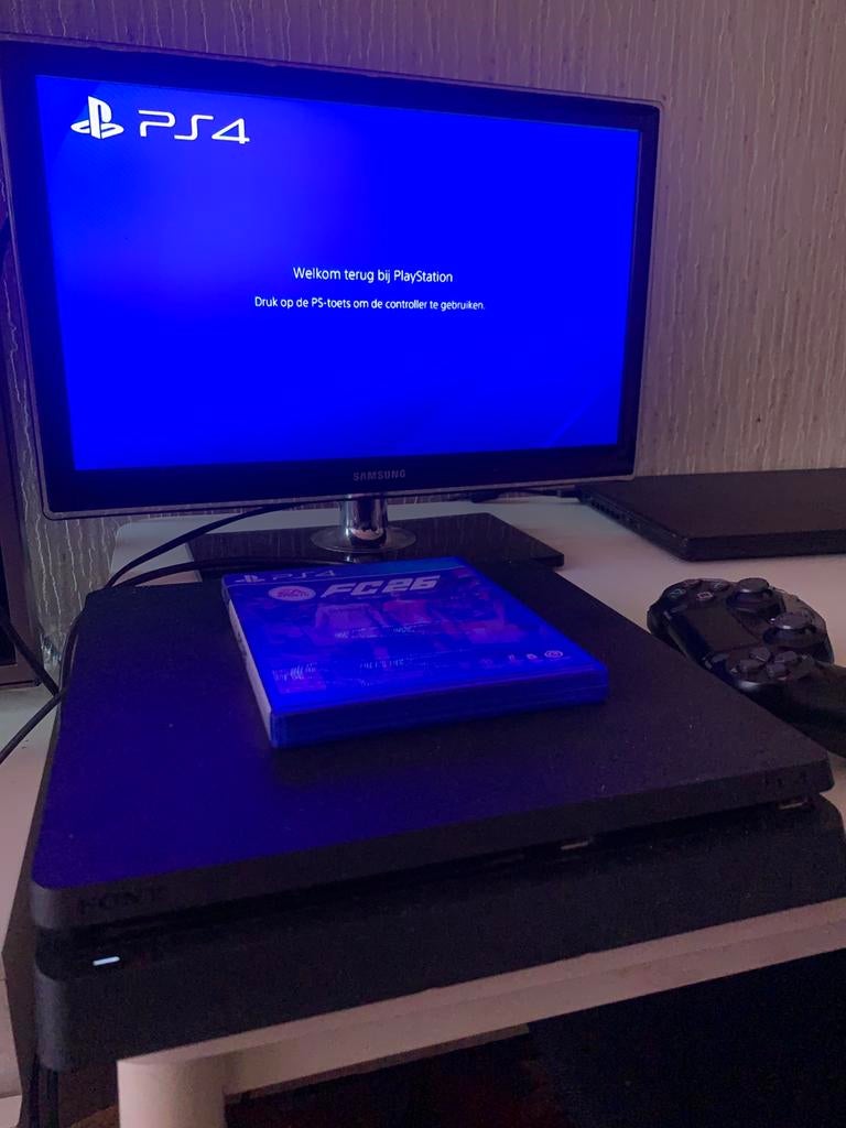PS4 Slim 1TB & controller - Perfecte staat. Moet vandaag weg, Enlèvement, Comme neuf, Slim