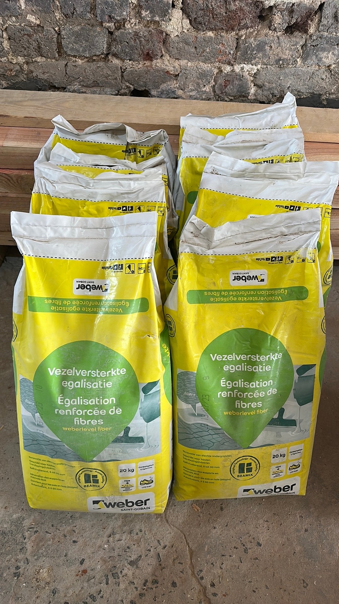 Vezelversterkte egalisatie, Doe-het-zelf en Bouw, Metselstenen, Ophalen, Zo goed als nieuw