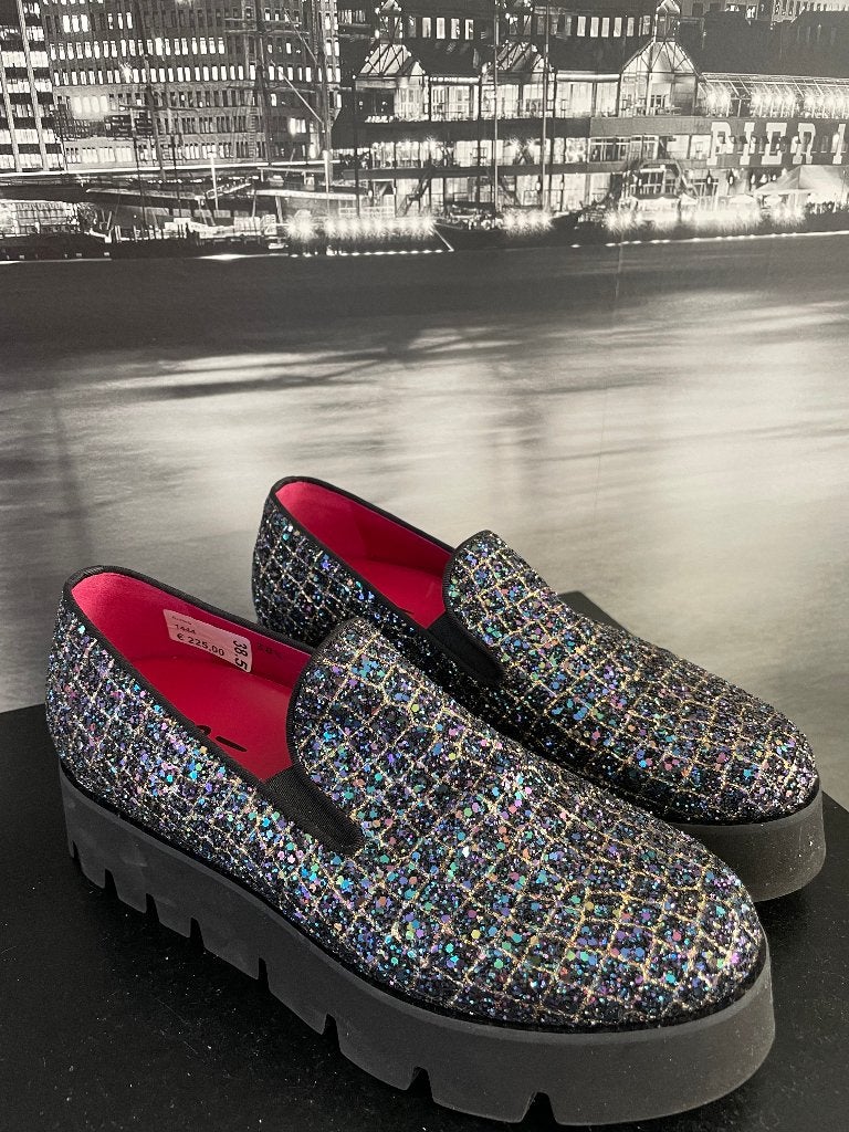 schoenen - merk 8 - maat 39 - GRATIS paar, Vêtements | Femmes, Comme neuf, Sabots, Merk 8, Noir