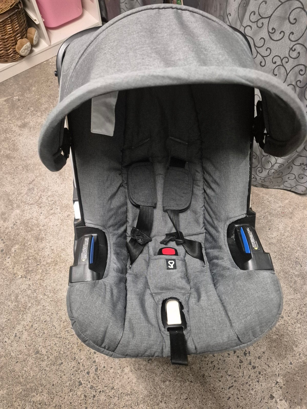 poussette doona +, Enfants & Bébés, Autres marques, Comme neuf, Enlèvement, Isofix
