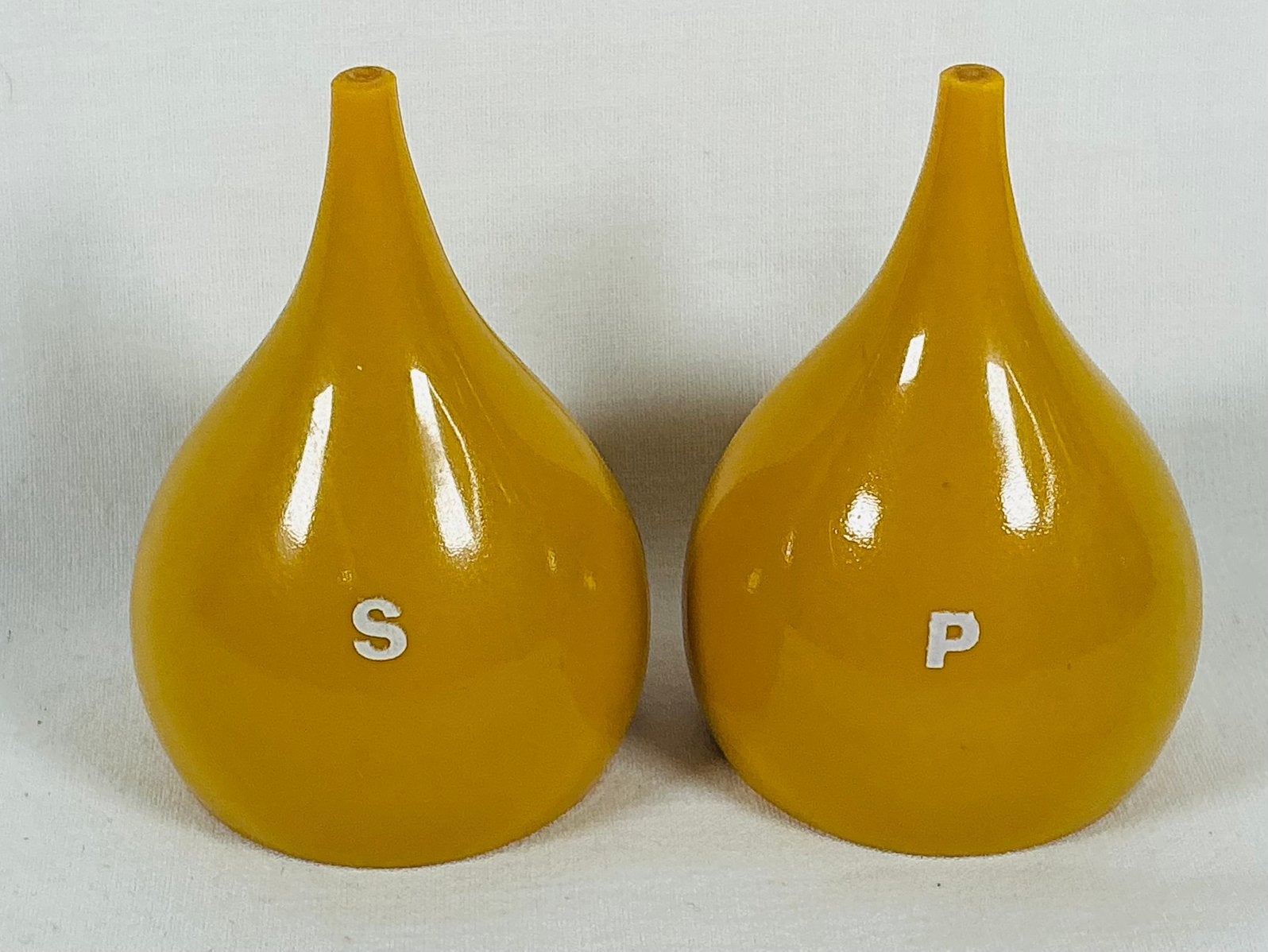 Guzzini Italy Salière et poivrière vintage design L Massoni, Enlèvement ou Envoi, Maison et Meubles