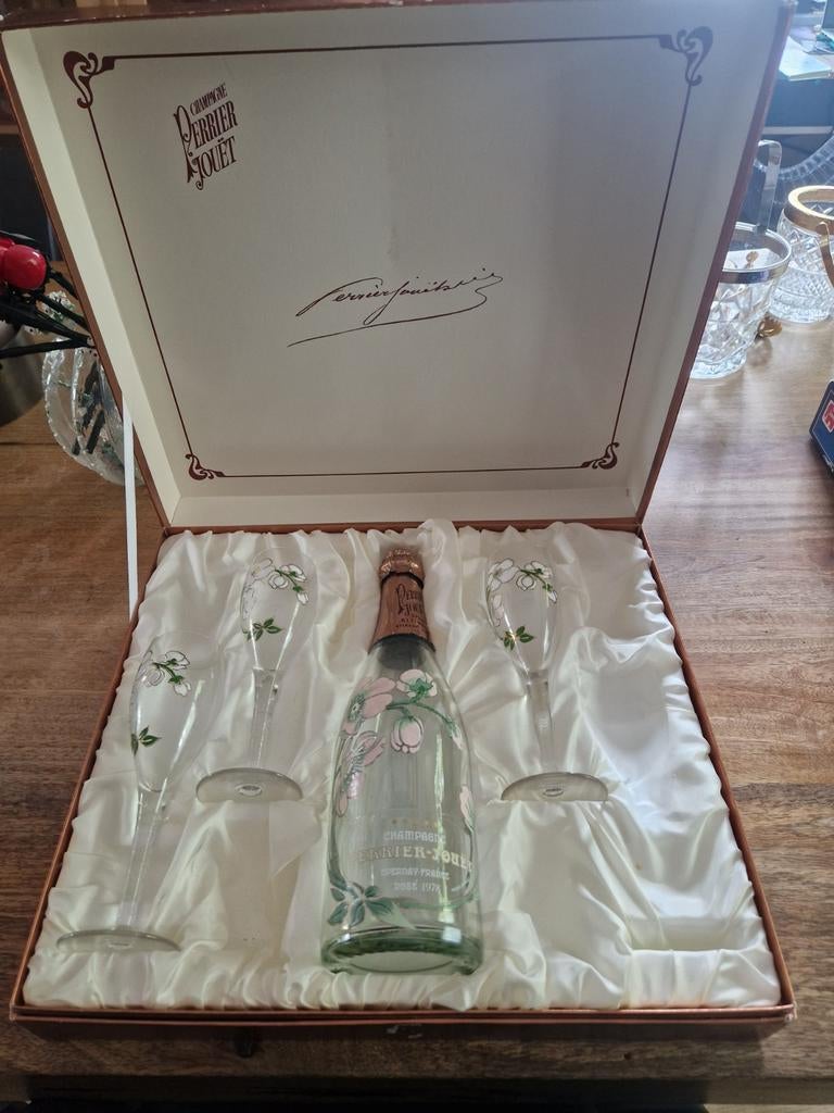 Magnifique coffret champagne perrier jouet art deco vintage, Collections, Verres & Petits Verres, Enlèvement ou Envoi, Utilisé