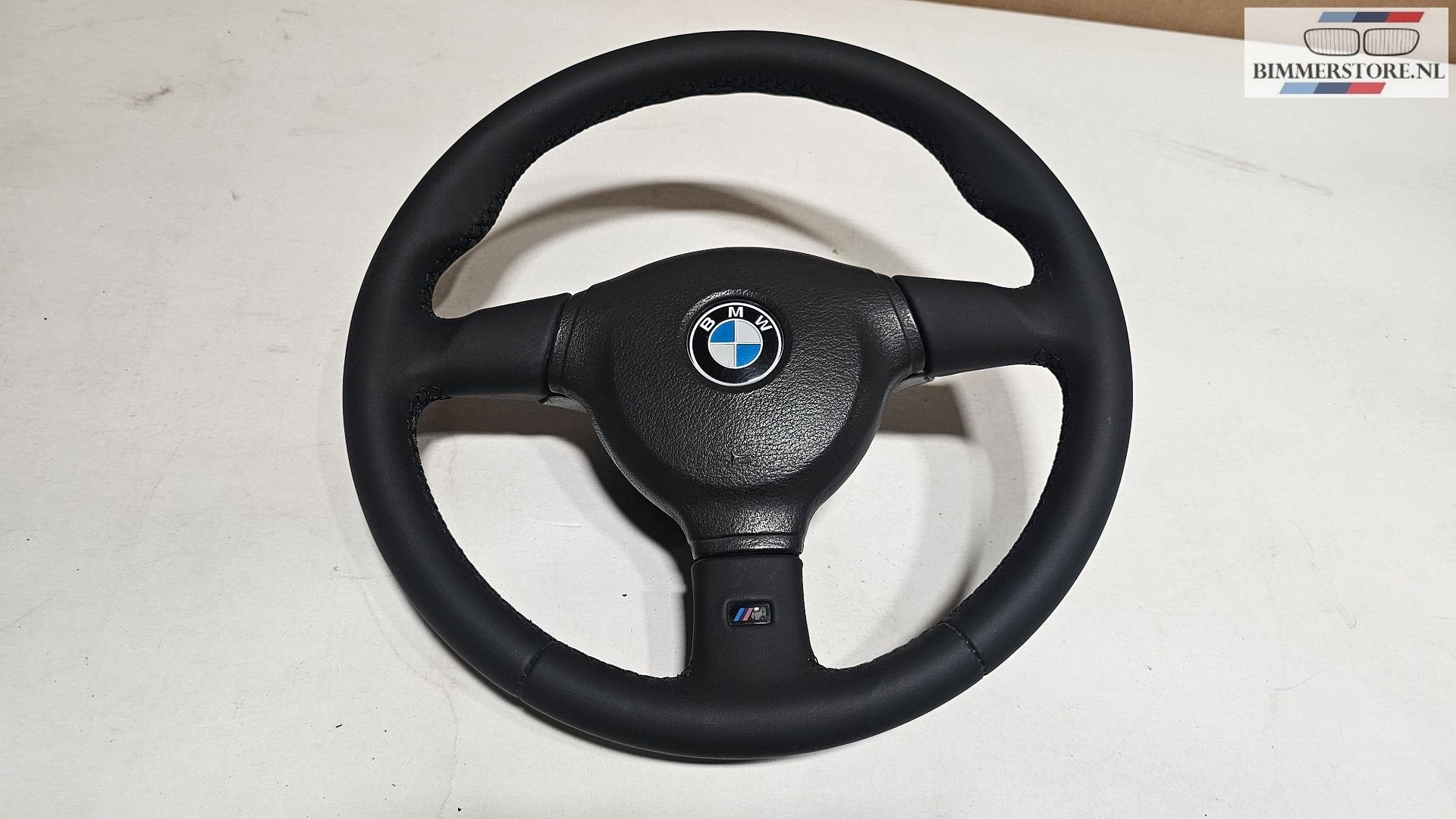 Volant sport M Tech 2 en cuir, 370 mm, BMW Série 3 E30 22260, Autos : Pièces & Accessoires, -, Origine de la pièce connue, Utilisé
