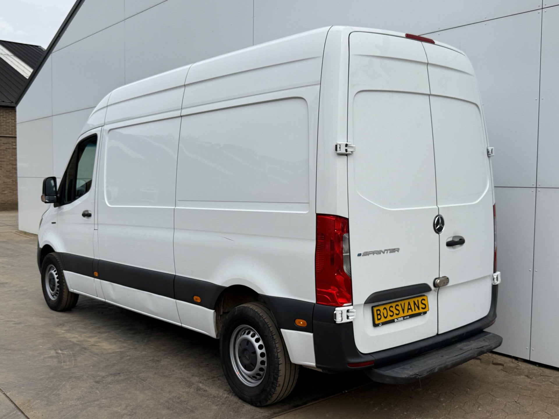Mercedes-Benz eSprinter 312 55 kWh L2H2 Elektrisch 145km WLT, Autos, Achat, Entreprise, 3 places, 116 ch