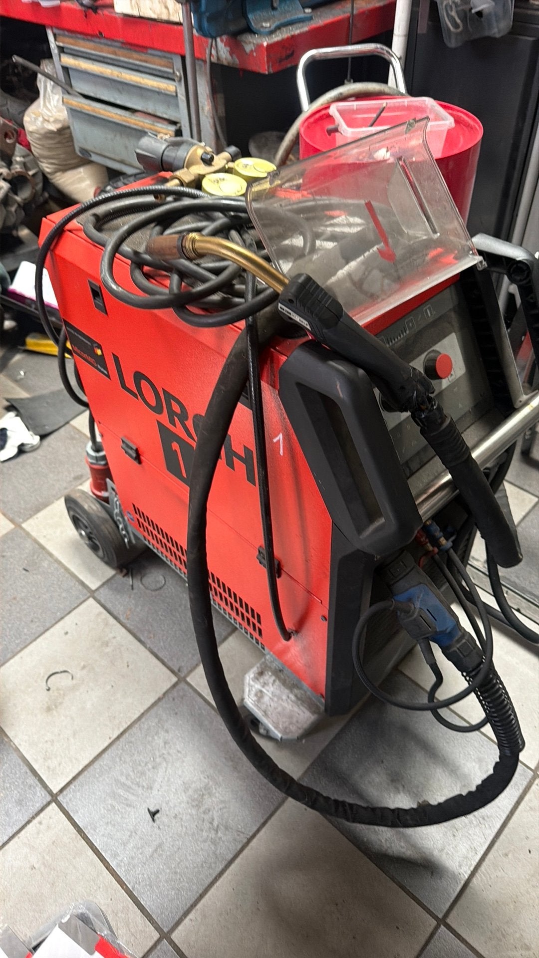 Semi automatique Lorch refroidie part eau, Ophalen, Zo goed als nieuw, 150 tot 250 ampère, Tig