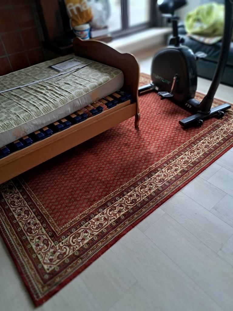 Tapis persan, Enlèvement
