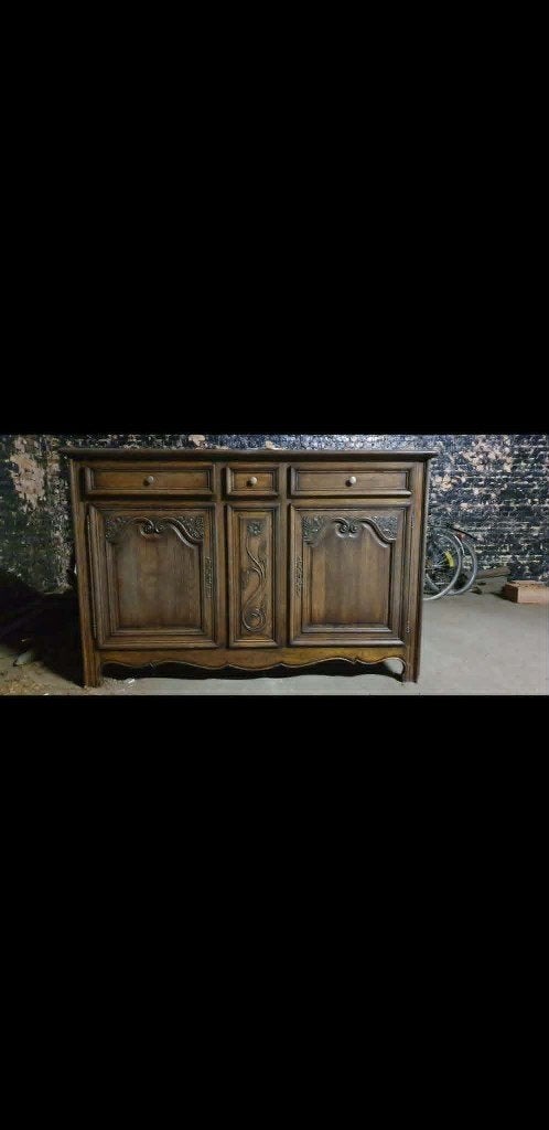 Armoire ancienne de Malines, Enlèvement
