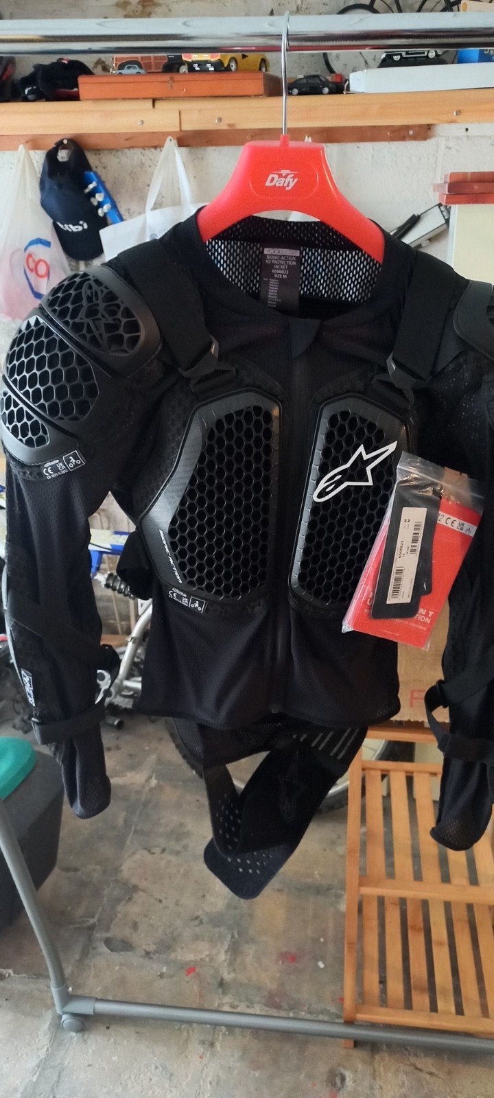 vend une armure de protection pour moto, Motos, Enlèvement